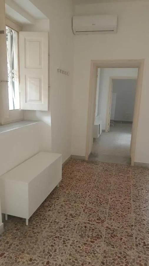 East Holiday Apartment 1 & 2 Naples