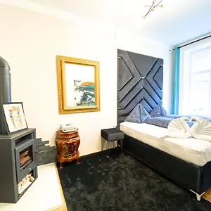 Belvedere Apartment Vienna